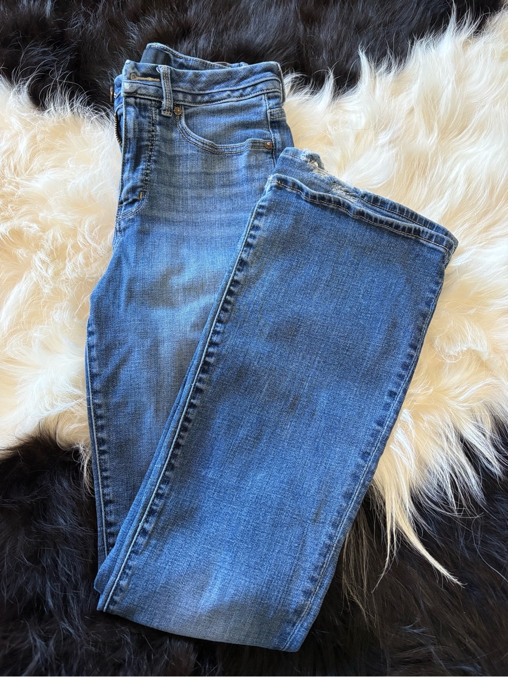 Women’s Buckle Black Blue Denim Jeans - Classic Straight Fit